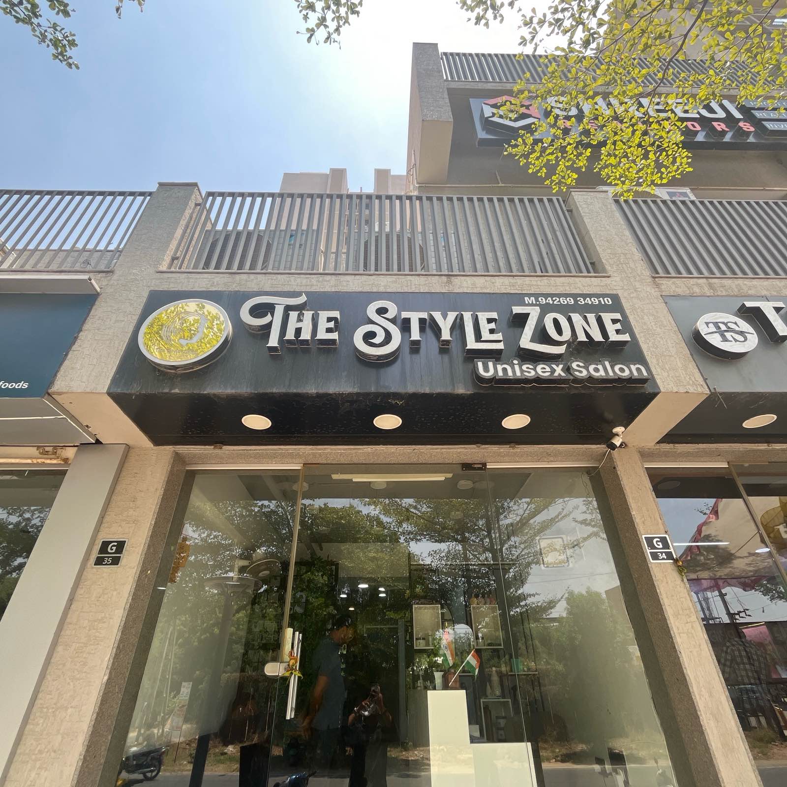 The Style Zone Unisex Salon